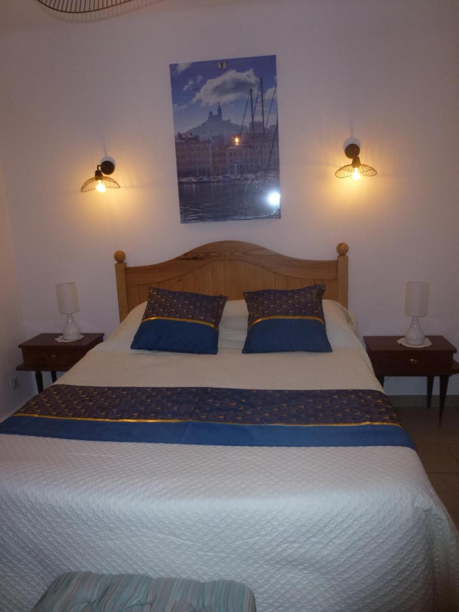 לאמבסק Chambre D'Hotes La Pinede מראה חיצוני תמונה