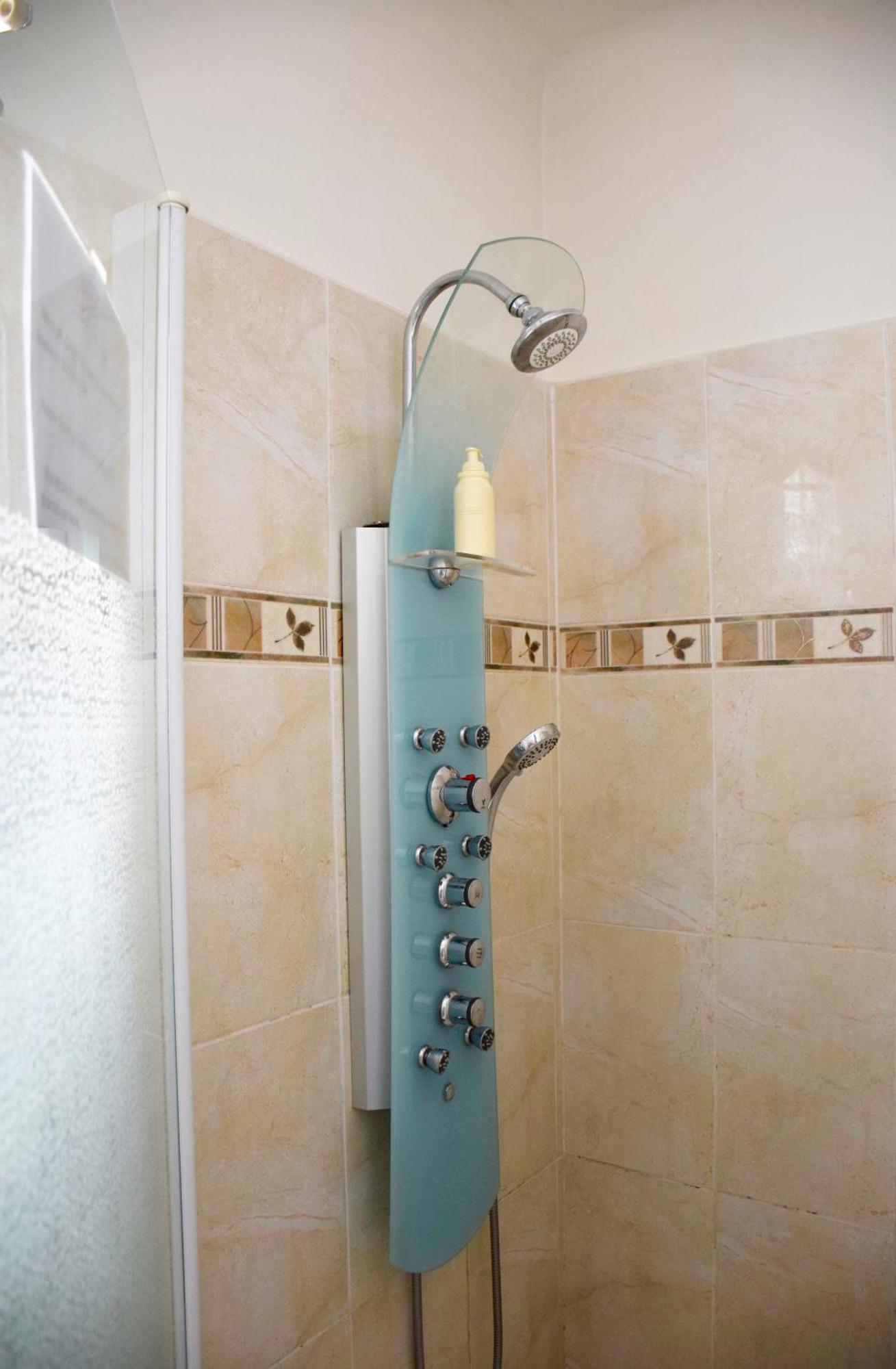 לאמבסק Chambre D'Hotes La Pinede מראה חיצוני תמונה